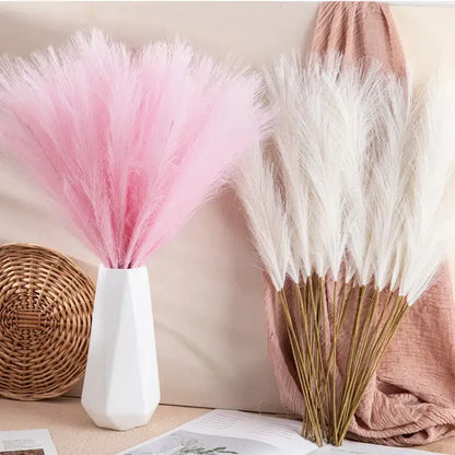 Boho white & beige fluffy pampas grass – living room decor