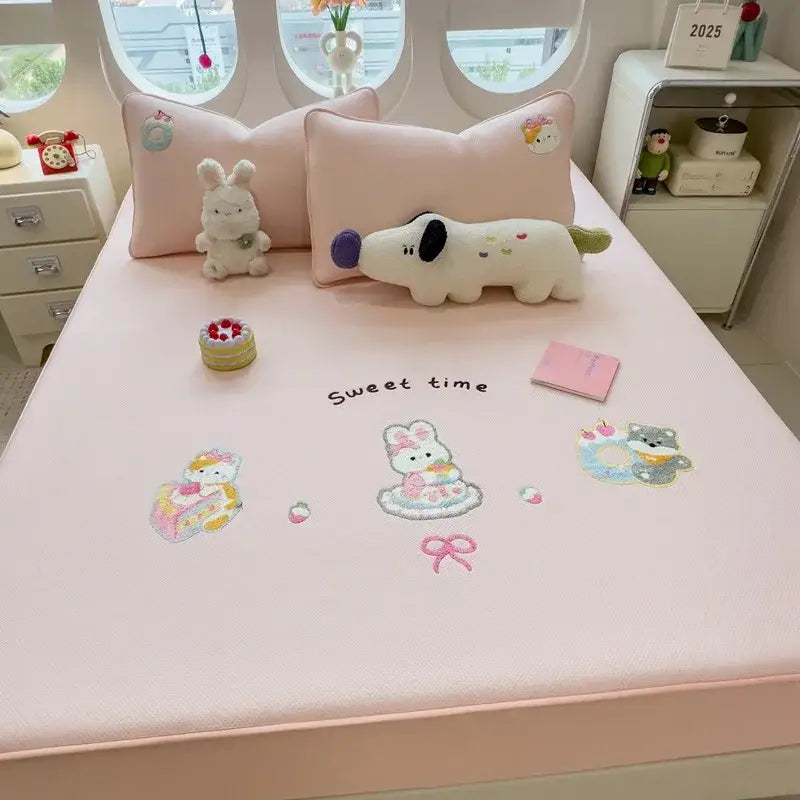 Cartoon embroidered fitted sheet light gray bedroom mattress pad