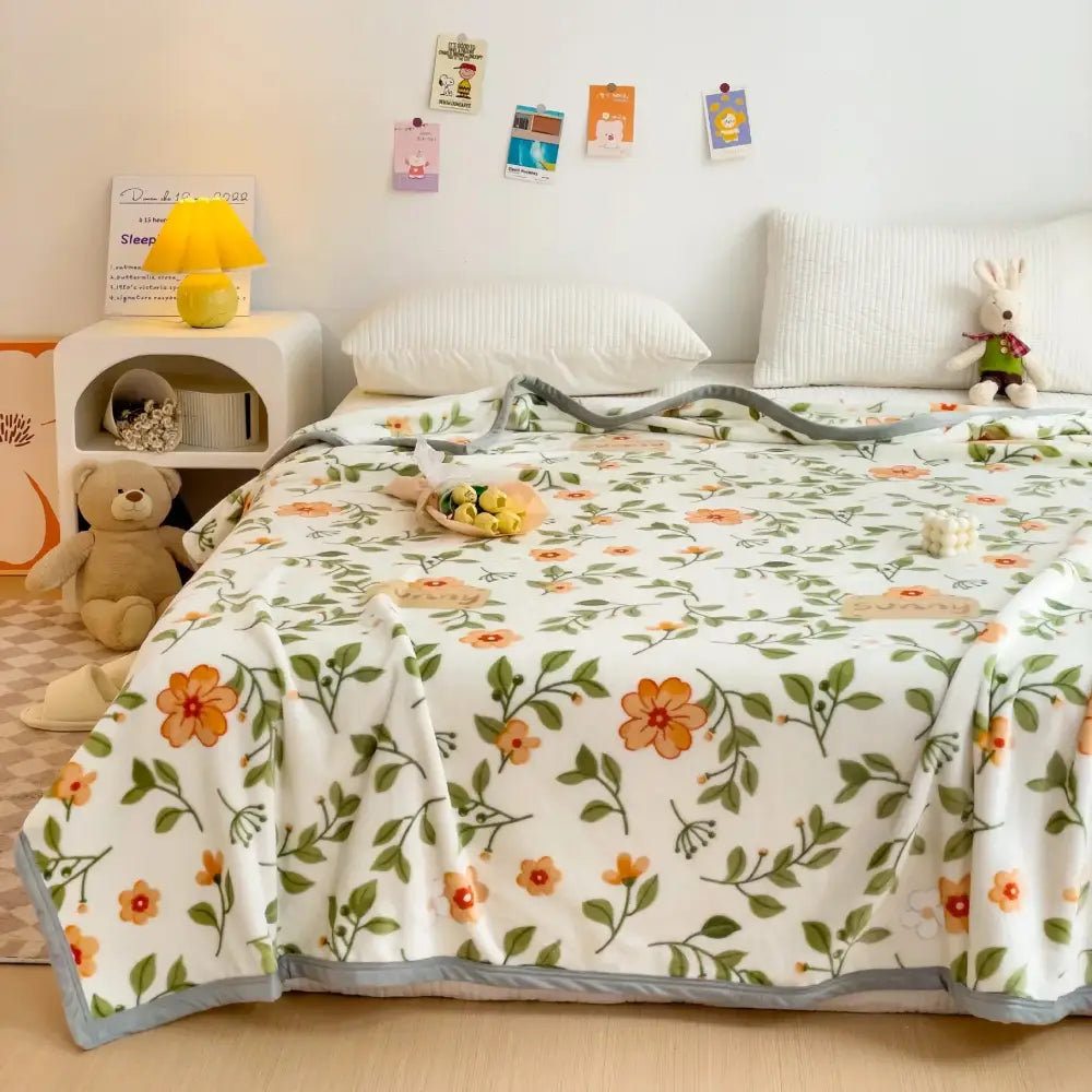 Cartoon milk velvet teddy bear blanket white floral bedroom throw