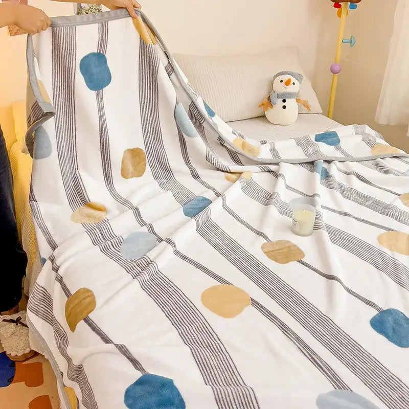 Cartoon milk velvet teddy bear blanket white floral bedroom throw