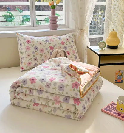 Cartoon printed white & yellow cooling blanket bedroom summer quilt