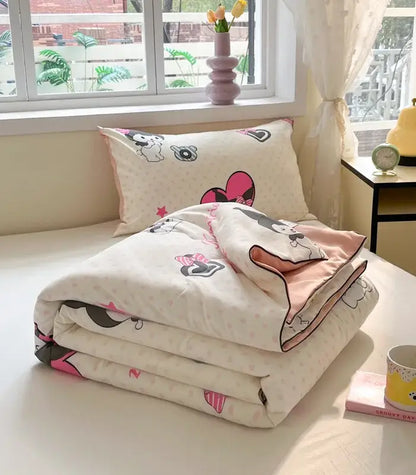 Cartoon printed white & yellow cooling blanket bedroom summer quilt