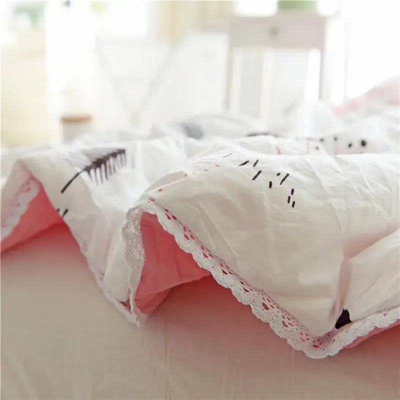 Cartoon strawberry white & pink quilted double blanket bedroom