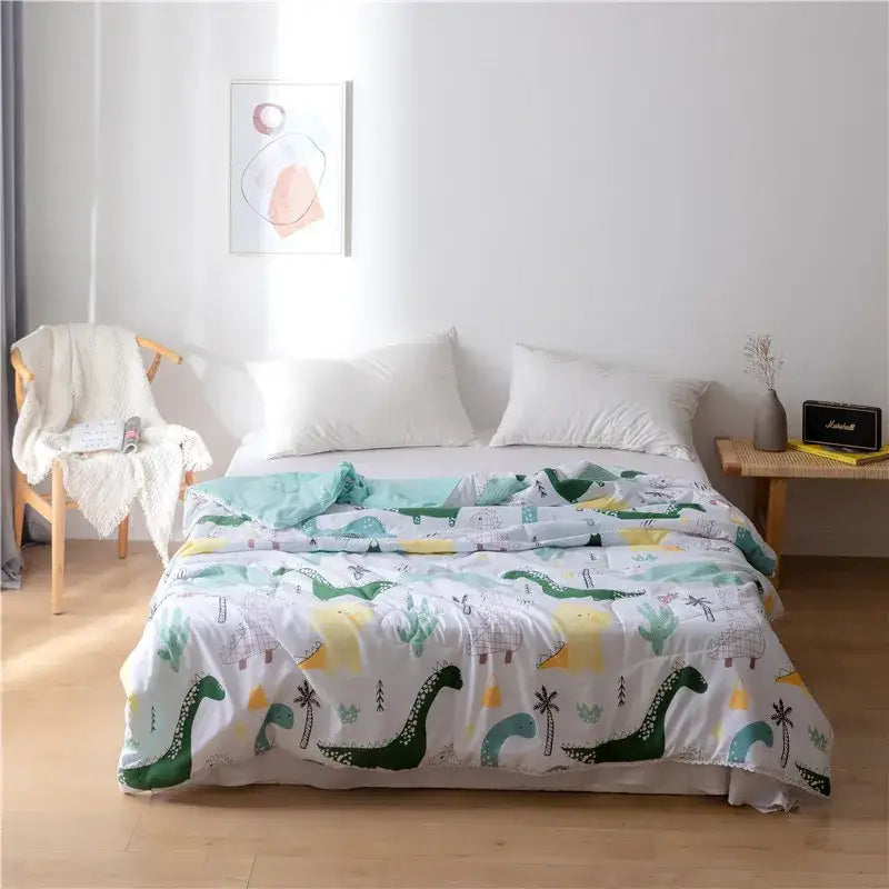 Cartoon strawberry white & pink quilted double blanket bedroom
