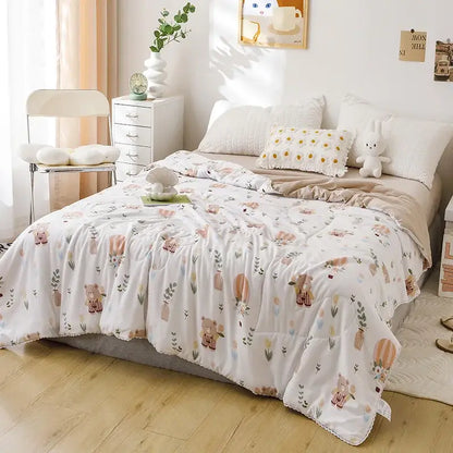 Cartoon strawberry white & pink quilted double blanket bedroom