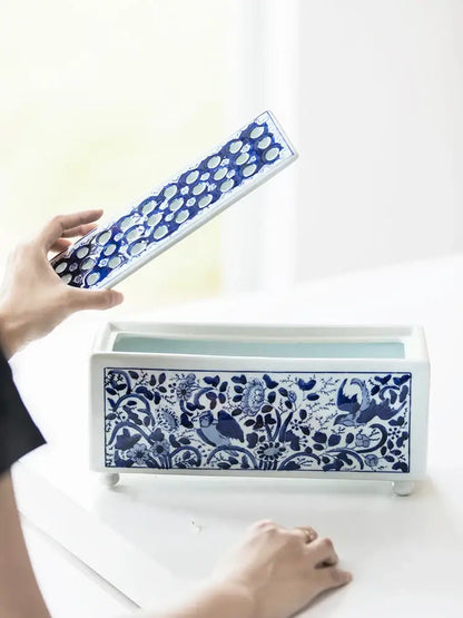 Chinese retro blue & white porcelain flowerpot vase living room decor