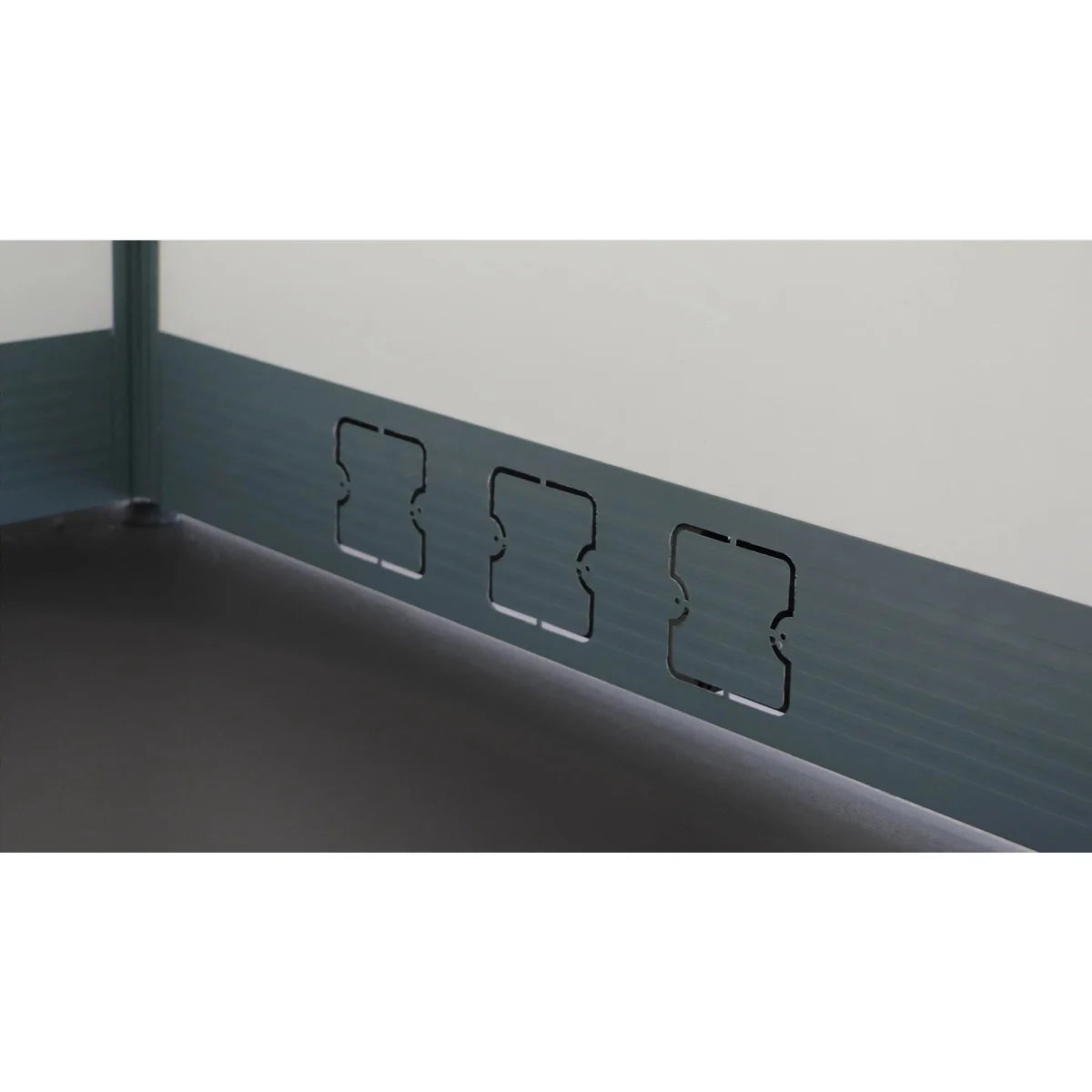 Torven · Straight Workstation Cubicle