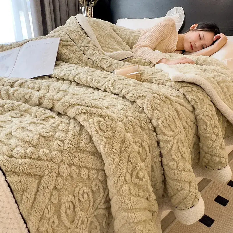 Chunky knit cream & black coral fleece blanket bedroom throw