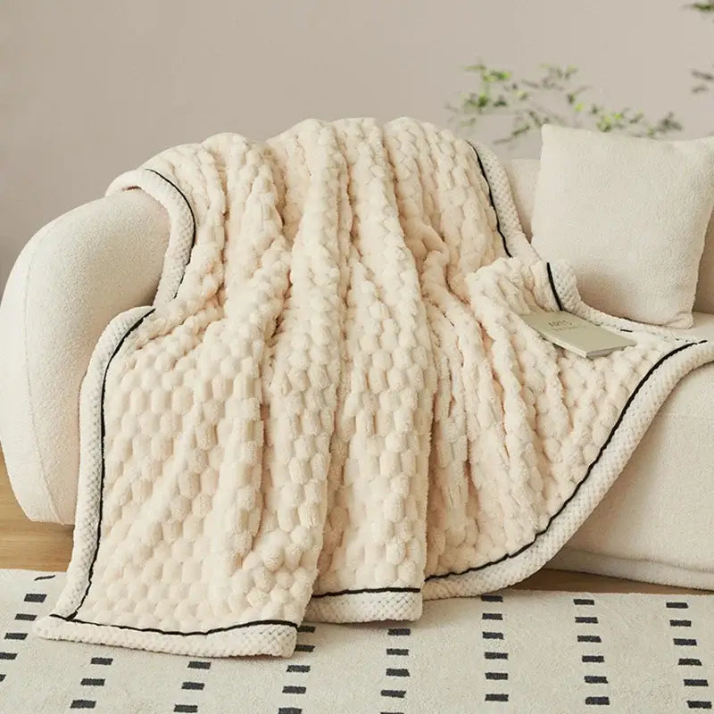 Chunky knit cream & black coral fleece blanket bedroom throw
