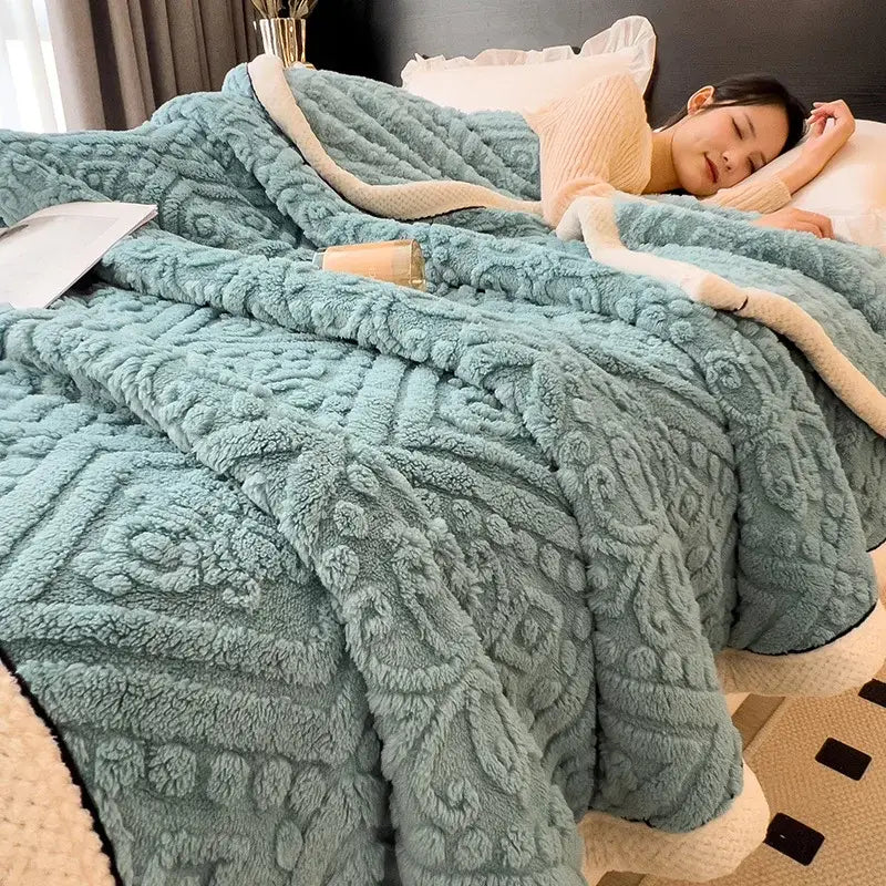 Chunky knit cream & black coral fleece blanket bedroom throw