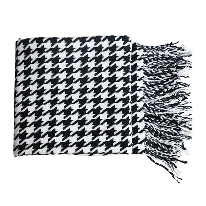 Classic black & white houndstooth throw blanket – living room fringed scarf