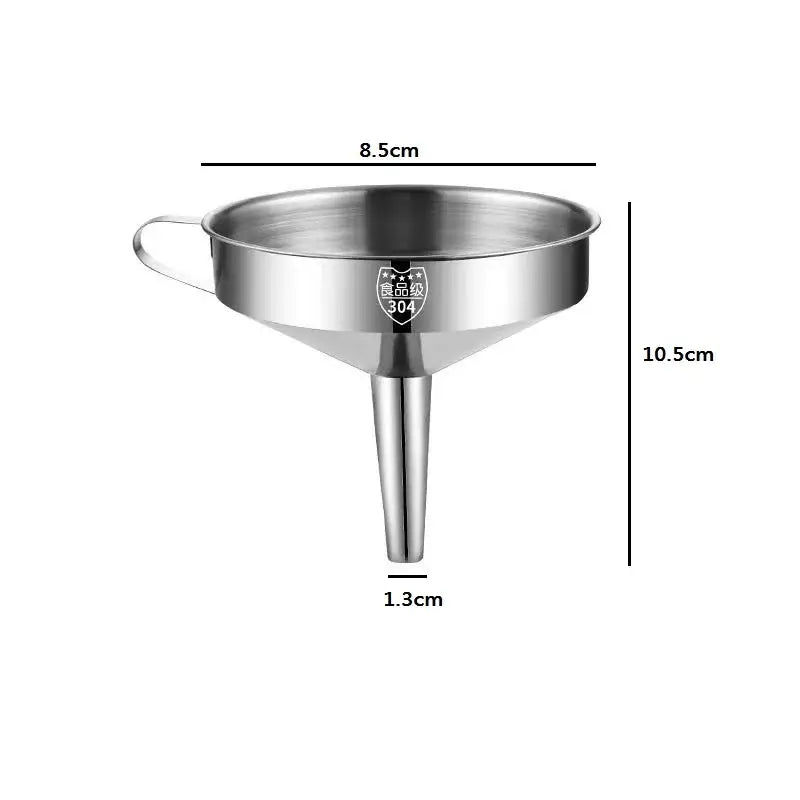 Clear glass beverage bottles with silver caps – kitchen juicing set