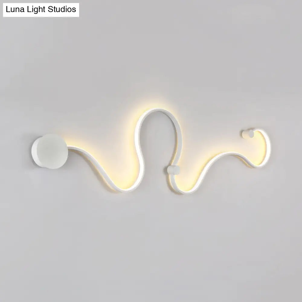 DecorBites™ Contemporary Twist LED Wall Sconce - Black/White - Warm/White Lighting