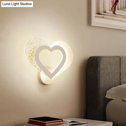 Contemporary white love heart wall mounted light bedroom led sconce