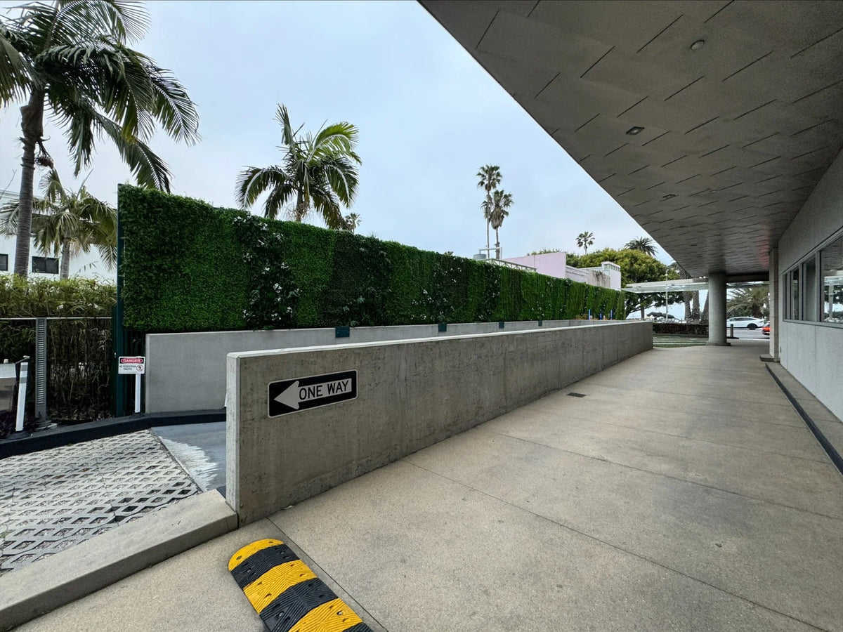 Natural Boxwood Artificial Vertical Garden Green Wall Panel 40×40in 11 SQ FT – UV Resistant – Commercial Grade