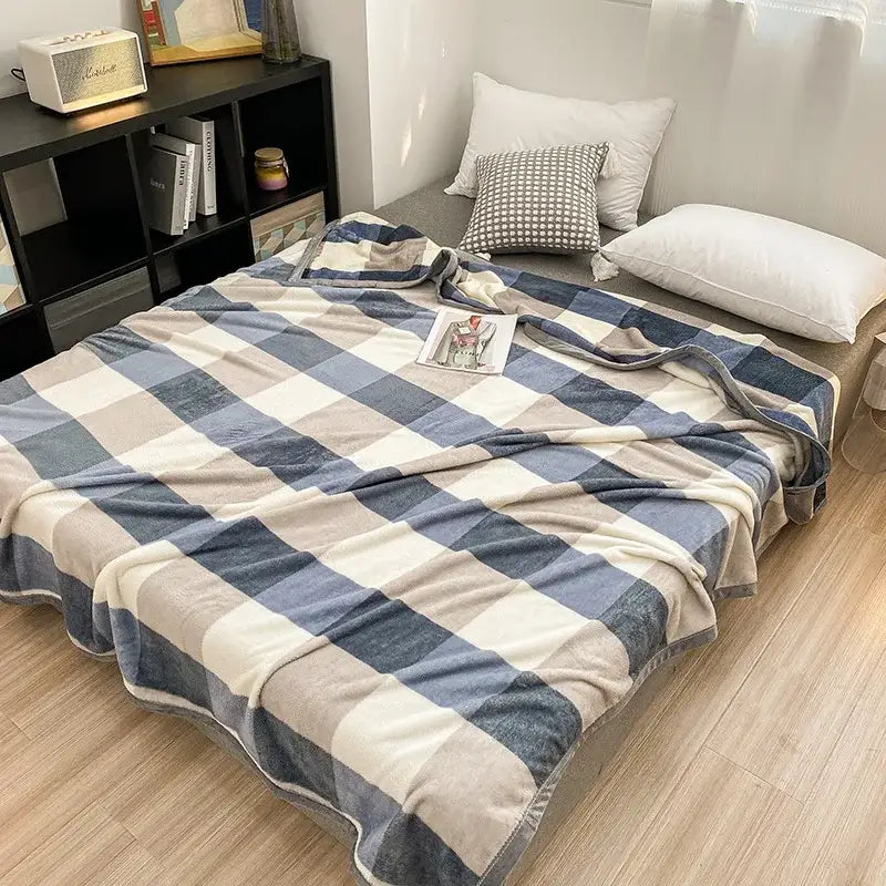 Cozy checkered fleece blanket gray & white bear bedroom throw
