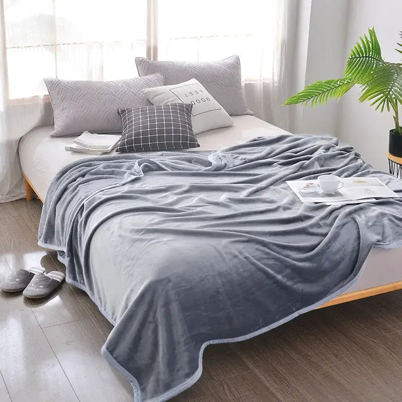 Cozy checkered fleece blanket gray & white bear bedroom throw