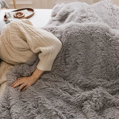 Cozy faux fur throw blanket pink bedroom soft fluffy texture