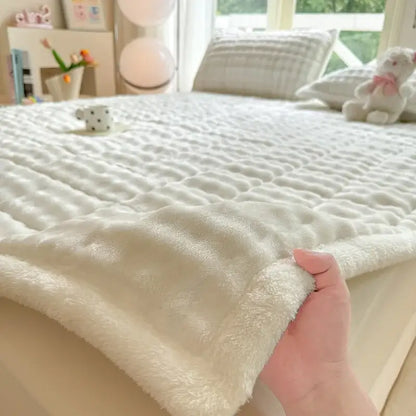 Cozy faux rabbit fur pink & white quilted mattress pad bedroom mat