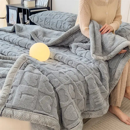 Cozy jacquard taffeta blue & cream flannel nap blanket bedroom comforter