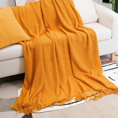 Cozy knitted sofa blanket with tassels – living room textured throw