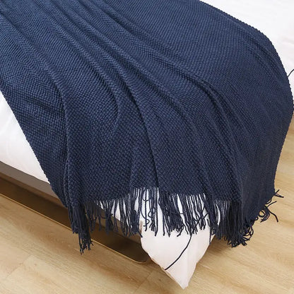 Cozy knitted sofa blanket with tassels – living room textured throw
