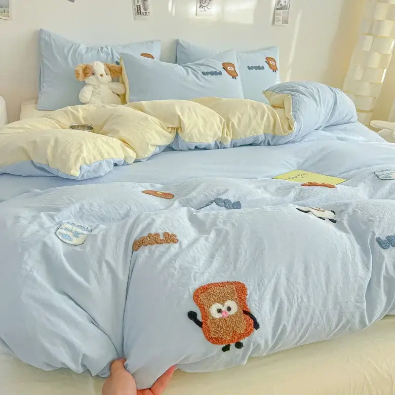 Cream cartoon embroidery jacquard comforter set bedroom bed linen