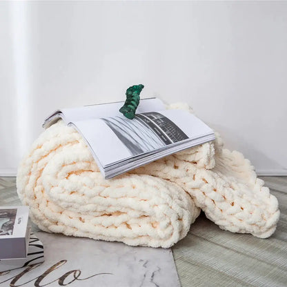 Cream cozy chenille chunky knit blanket bedroom throw