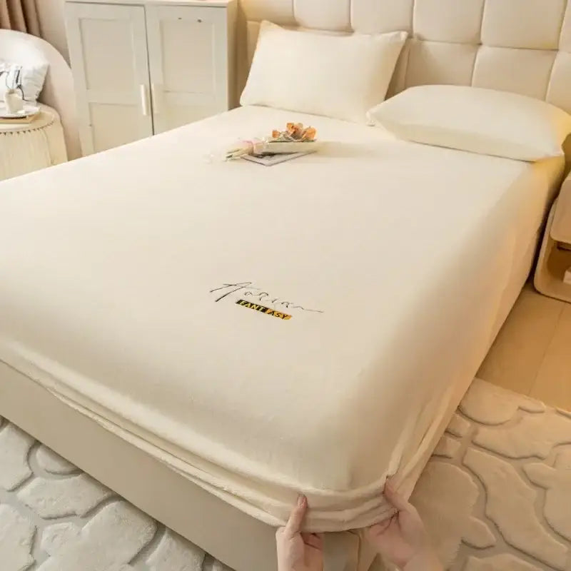 Cream embroidered cozy velvet fitted sheet bedroom bed cover