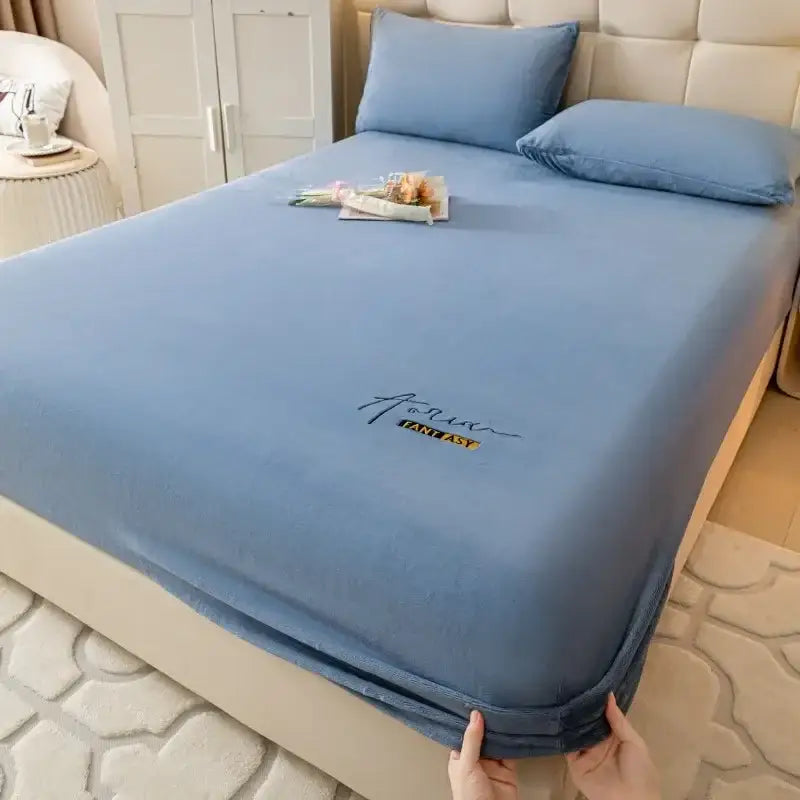 Cream embroidered cozy velvet fitted sheet bedroom bed cover