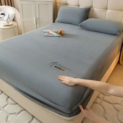 Cream embroidered cozy velvet fitted sheet bedroom bed cover