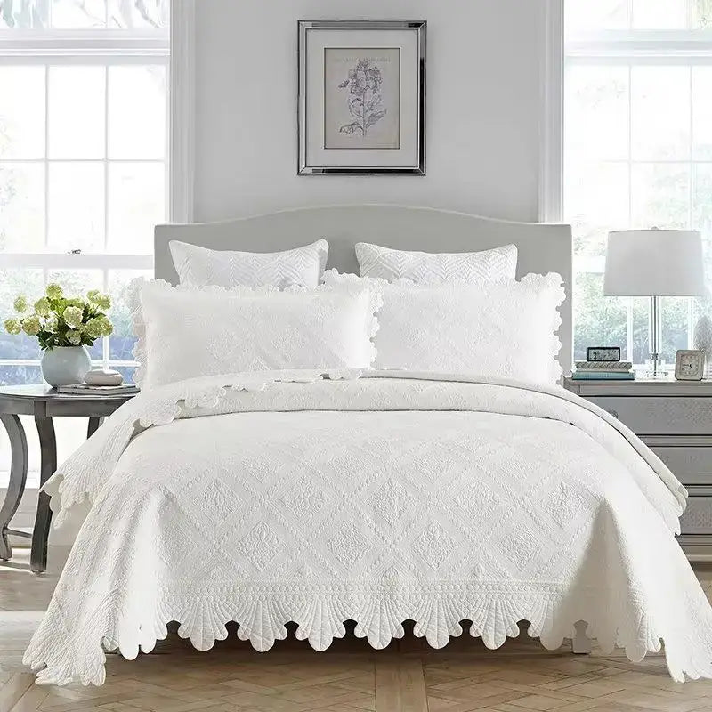 Cream scalloped diamond cotton embroidery quilt set bedroom bedspread