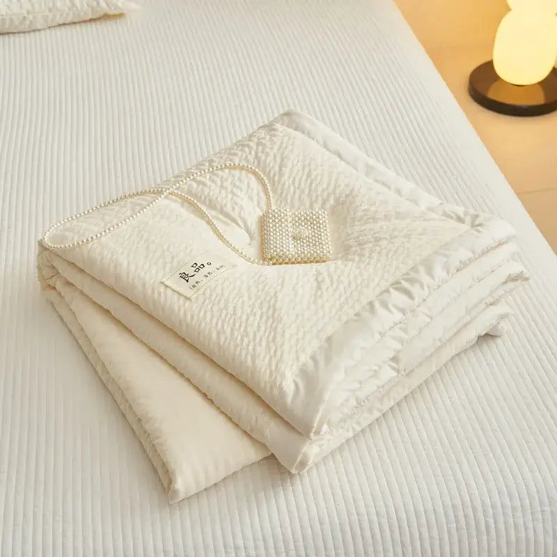 Cream textured ice cream air bubble summer quilt bedroom blanket