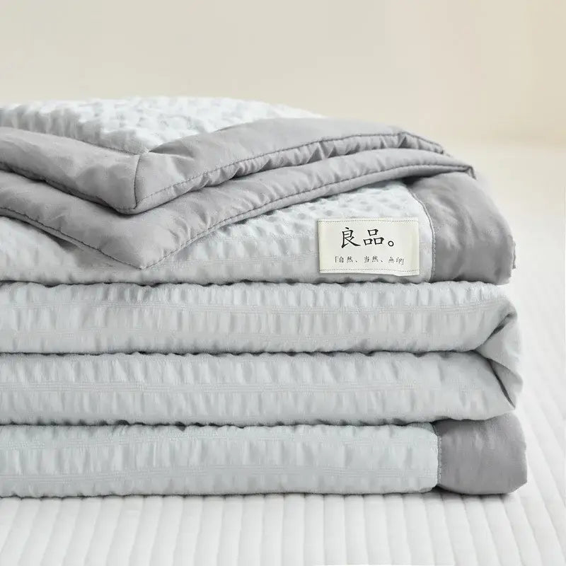 Cream textured ice cream air bubble summer quilt bedroom blanket