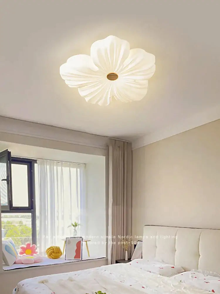 Cream wind flower eye protection ceiling light living room