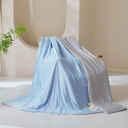 Creamy white & mint green ice cream silk quilt bedroom blanket