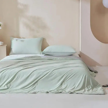 Creamy white & mint green ice cream silk quilt bedroom blanket