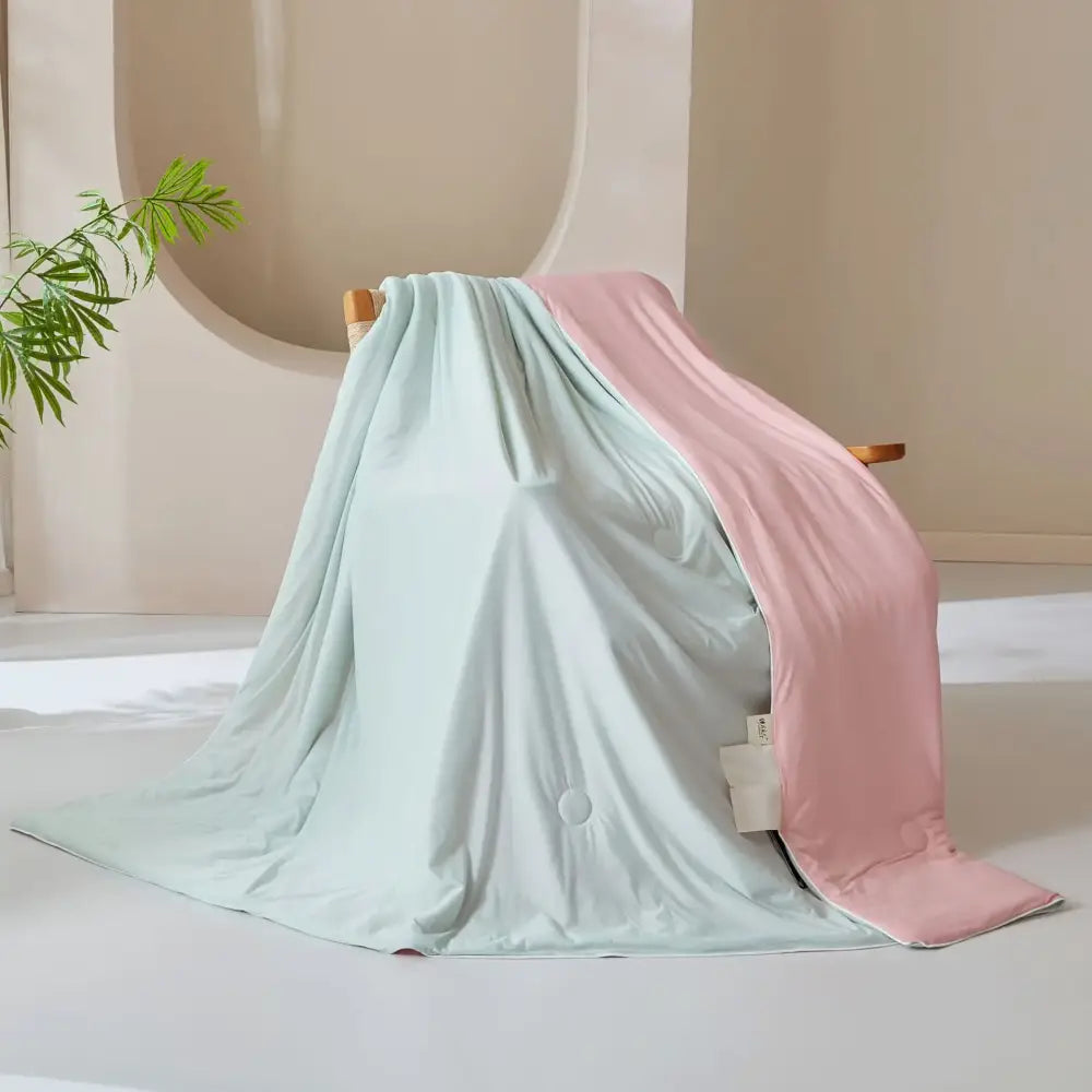 Creamy white & mint green ice cream silk quilt bedroom blanket
