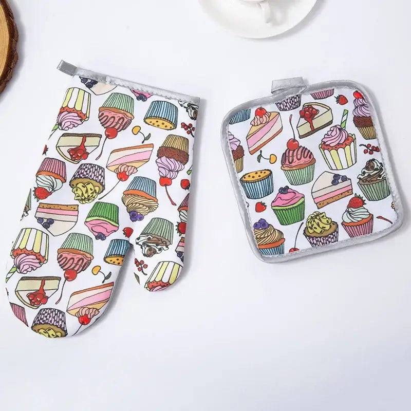 Cupcake print cotton kitchen baking gloves and pot holder set