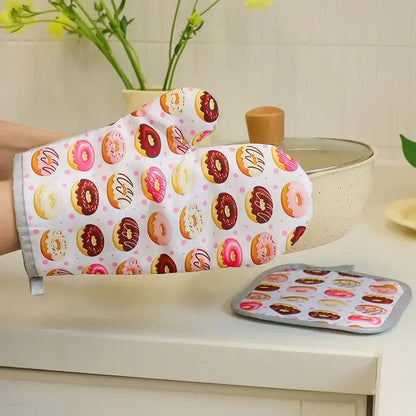 Cupcake print cotton kitchen baking gloves and pot holder set