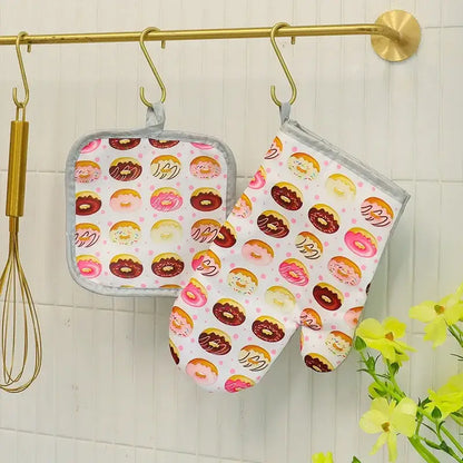 Cupcake print cotton kitchen baking gloves and pot holder set