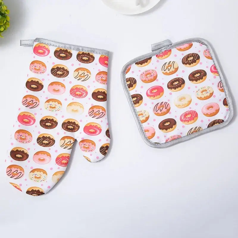 Cupcake print cotton kitchen baking gloves and pot holder set