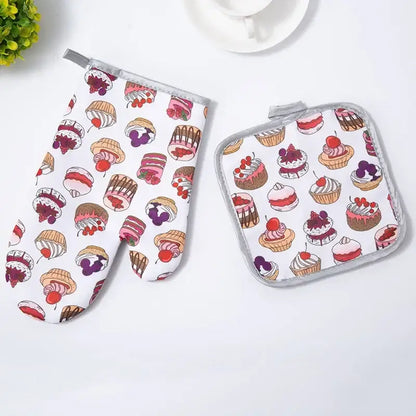 Cupcake print cotton kitchen baking gloves and pot holder set