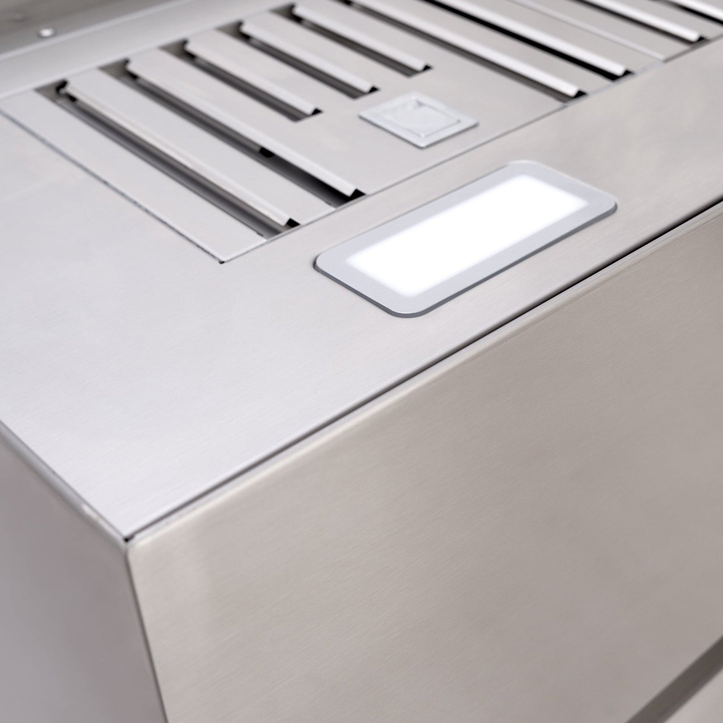 Akicon 36" Stainless Steel Wall Mount Range Hood, 3 Stacks Kitchen Hood with 600 CFM Vent Motor