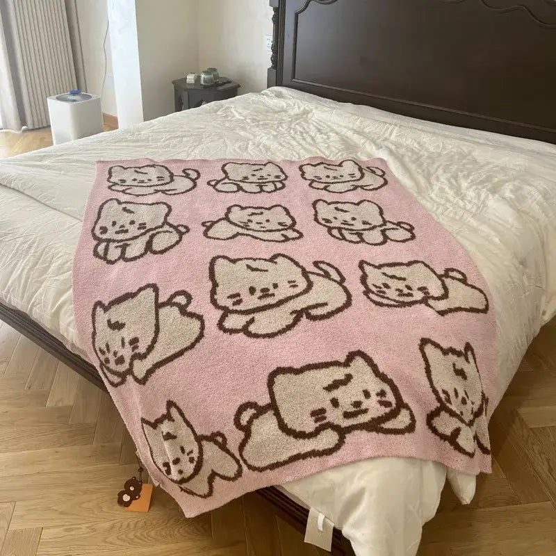 Cute cartoon pink & beige cat flannel blanket bedroom throw
