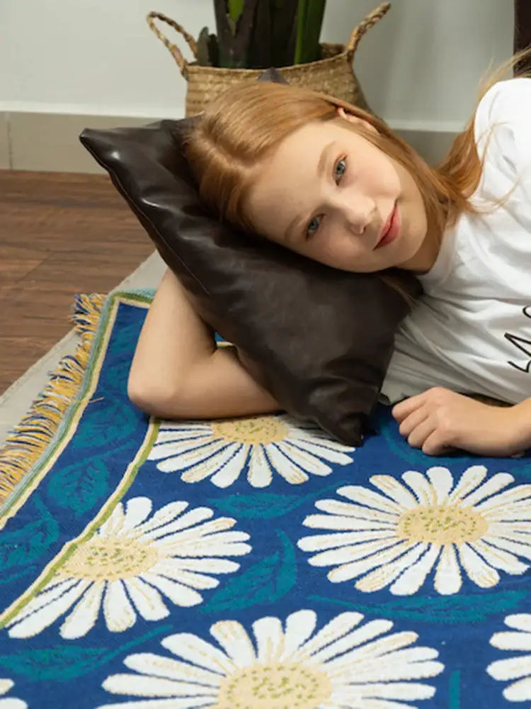 Daisy flower knitted blanket navy & white living room throw