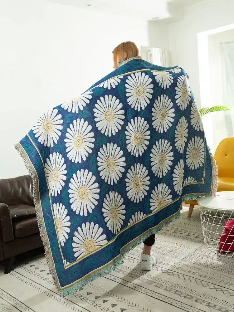 Daisy flower knitted blanket navy & white living room throw