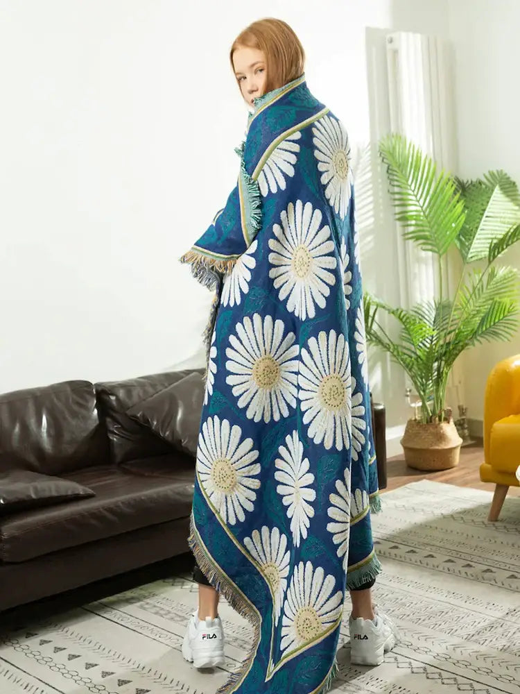 Daisy flower knitted blanket navy & white living room throw