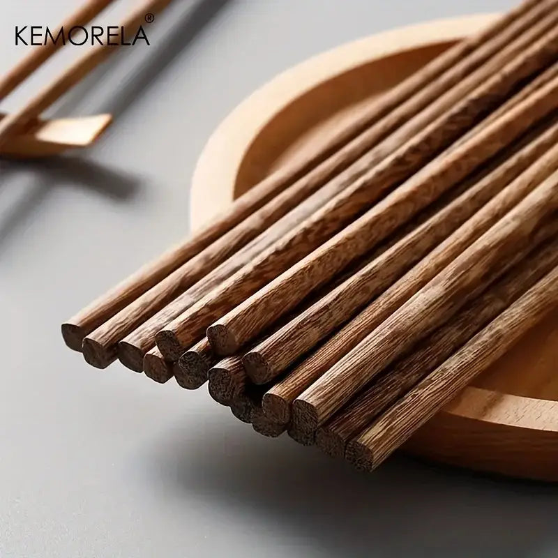 Japanese style natural wooden chopsticks set with tray dining room