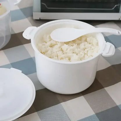 White 6-in-1 cooking pot for kitchen microwave rice and pasta